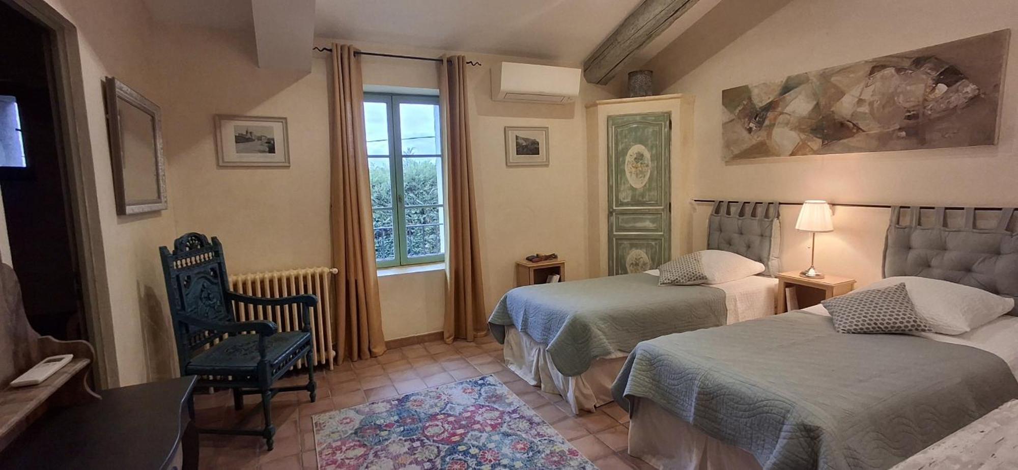 La Bastide Des Amouriers Caumont-sur-Durance Buitenkant foto